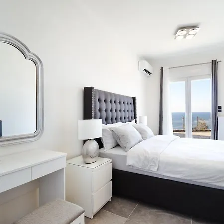 Appartamento Noir Luxury House By Corfuescapes *